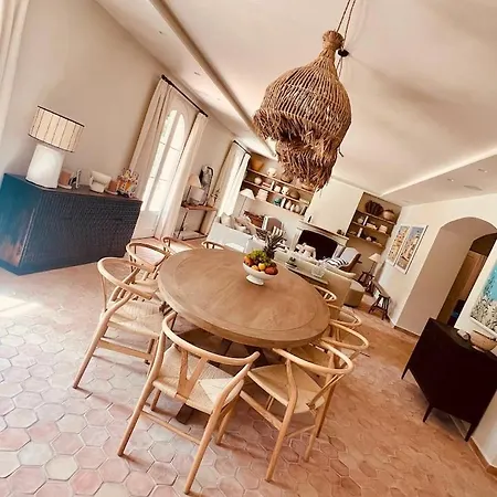 Readhostprofile! 5 Bedrooms Luxury Villa With Private Pool Apartament
